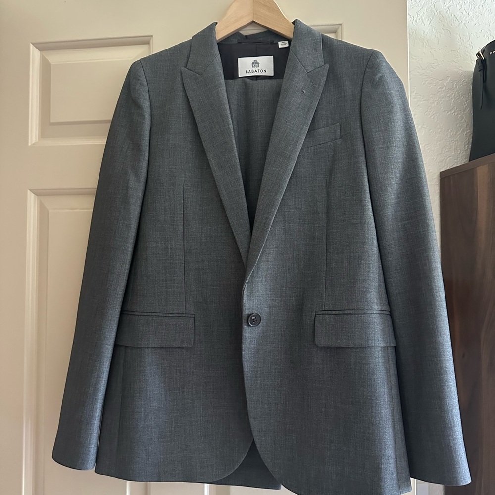 *Set* Aritzia Babaton Concept Blazer & Agency Pants Set in Heather Dark Grey